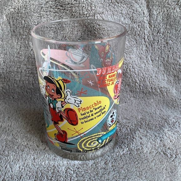 McDonald’s collectible 100 years of magic Disney glass - Picture 3 of 5